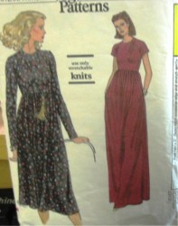 9923 VOGUE EMPIRE SS-LS STRETCH KNIT DRESS LENGTHS PATTERN 6